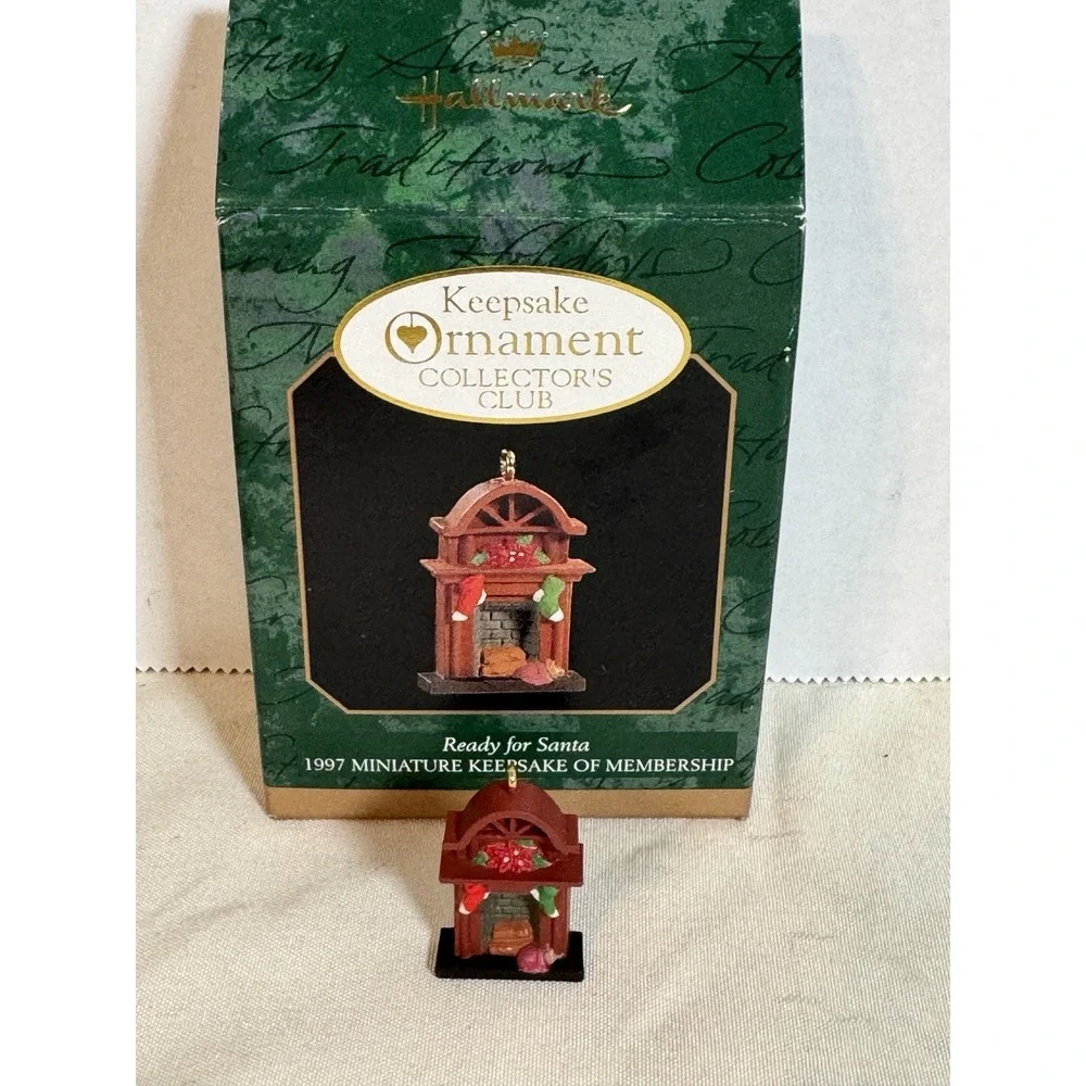 1997 Hallmark Keepsake Miniature Mini Christmas Ornament Ready For Santa Members
